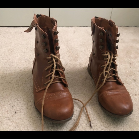 brown faux leather combat boots - Picture 2 of 2